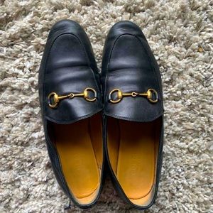 Black Gucci loafers with horse-bit detailing - size 38